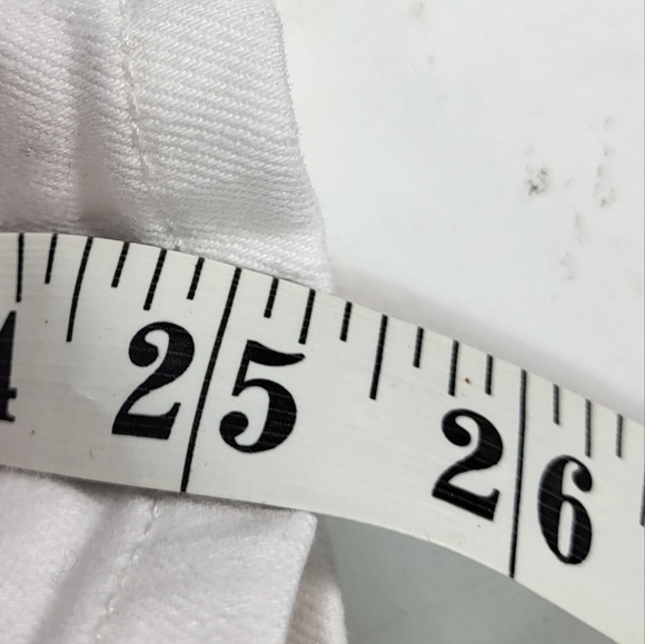 Guess Jeans White Britney Cropped Denim Jeans - Picture 4 of 8